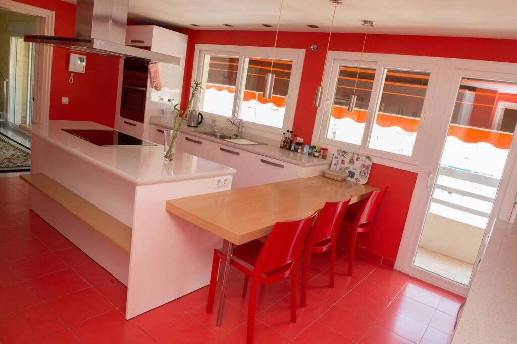 Penthouse With Private Pool, Hot Tub Jacuzzi With Sea Views And Chill-Out Zone, Close To The Sea Марбелья Экстерьер фото