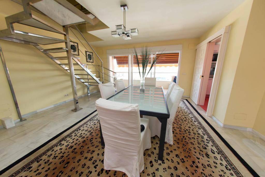 Penthouse With Private Pool, Hot Tub Jacuzzi With Sea Views And Chill-Out Zone, Close To The Sea Марбелья Экстерьер фото