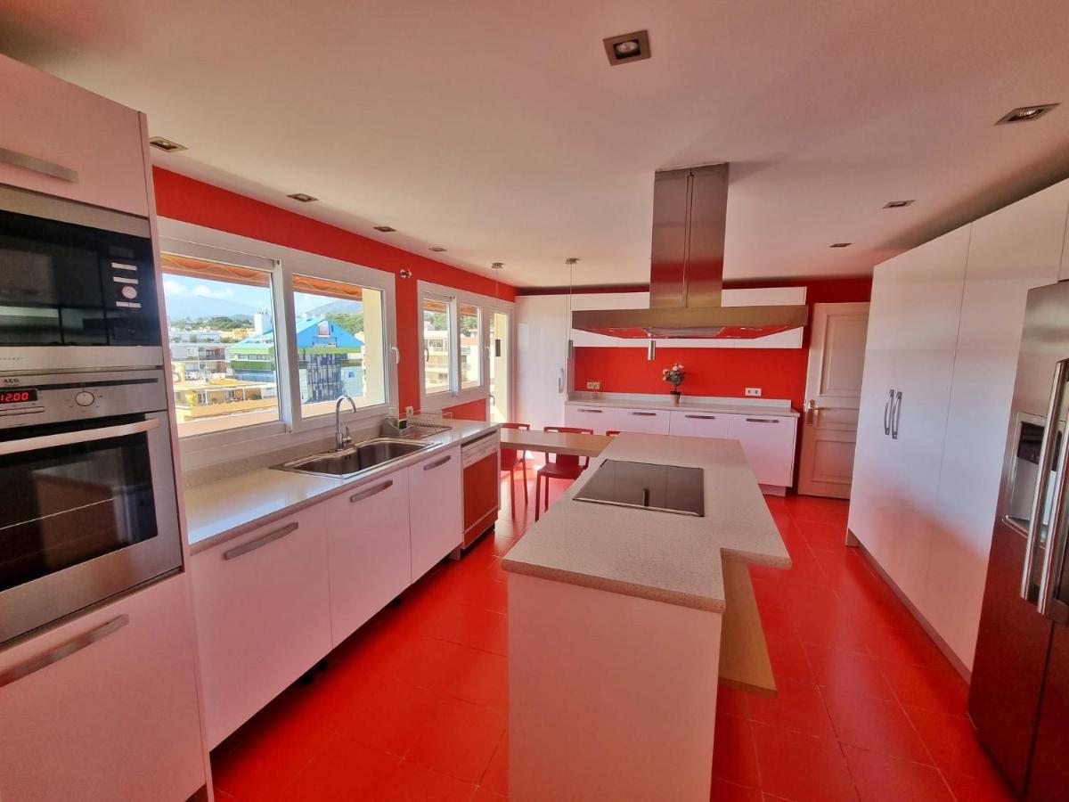 Penthouse With Private Pool, Hot Tub Jacuzzi With Sea Views And Chill-Out Zone, Close To The Sea Марбелья Экстерьер фото