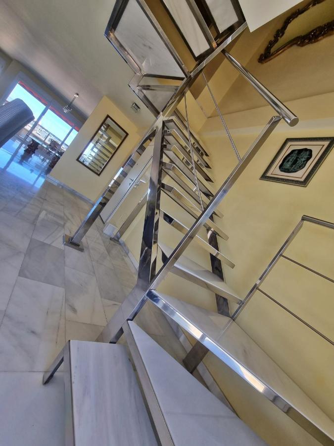 Penthouse With Private Pool, Hot Tub Jacuzzi With Sea Views And Chill-Out Zone, Close To The Sea Марбелья Экстерьер фото